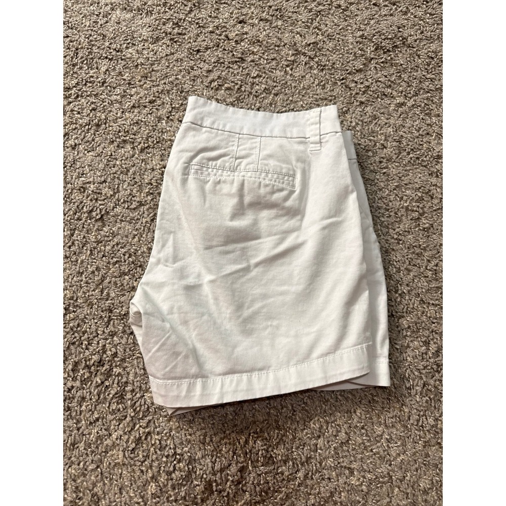 Old Navy Womens White Mid Rise Everyday Chino Shorts Size 4 Solid Casual Summer